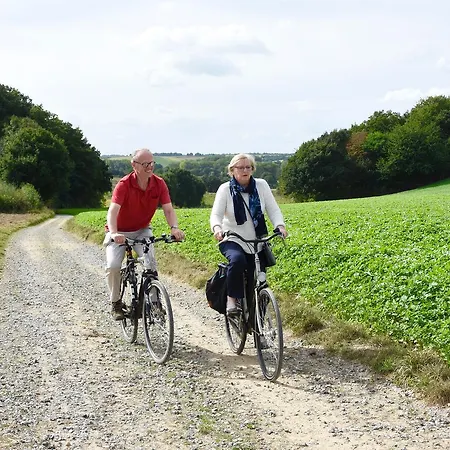 De Hagendoorn לינה וארוחת בוקר 3*